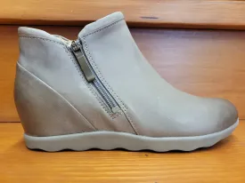 Dansko Miki Taupe