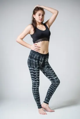 Melting Stripes Tie Dye Cotton Leggings in Black