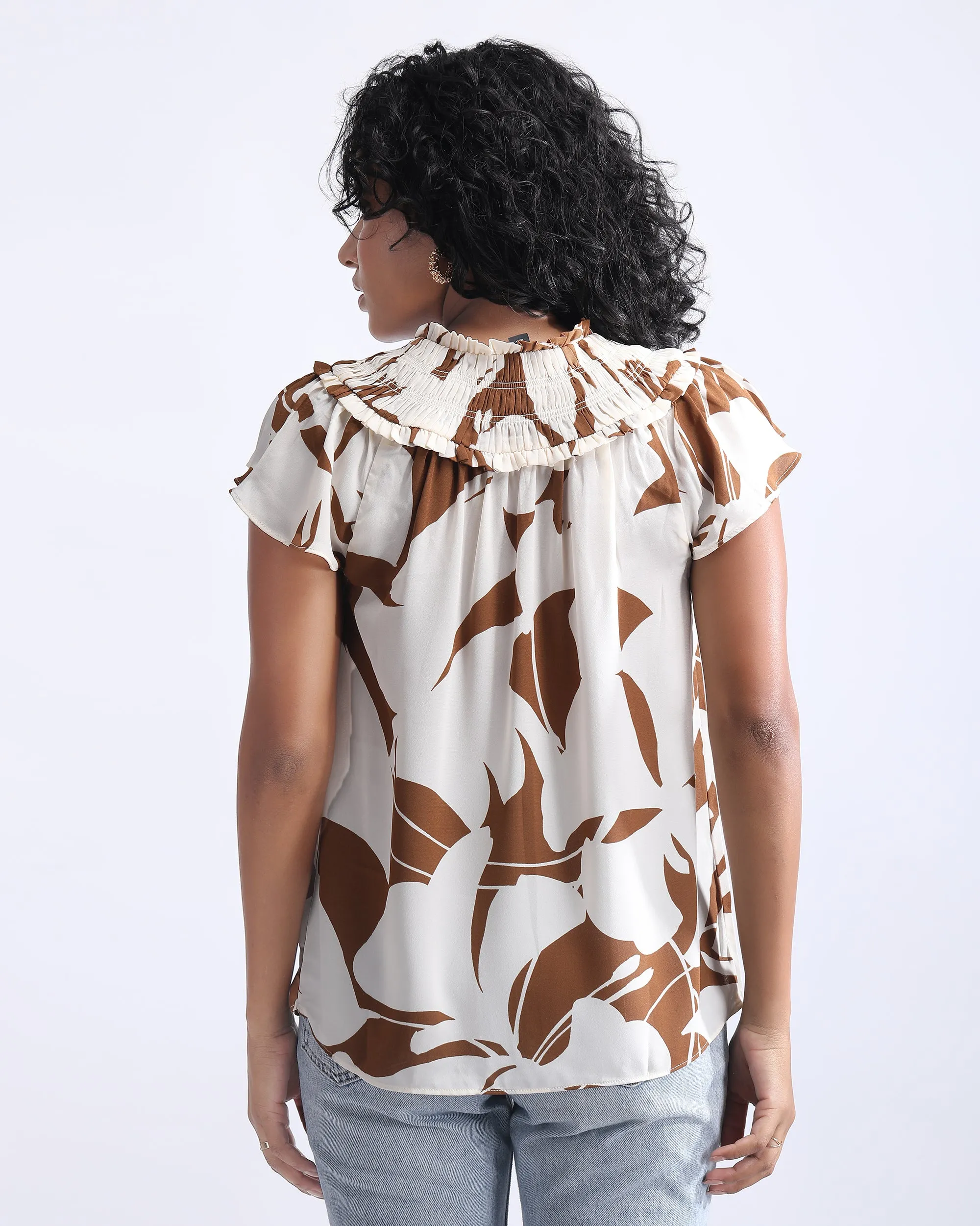 RUCHED NECK PRINTED TOP